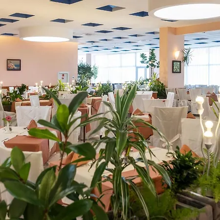 бургас бийч 4*
