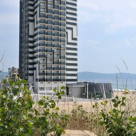 Otel Bourgas 4*